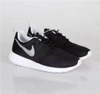 Nike Rosherun GS Unisex UK 2.5 UK 6 - 599728 007