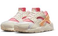 Girls Nike Huarache Run JUNIOR UK 4 PINK/WHITE RRP £84.99 #C1168