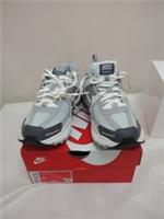 Nike Vomero 5 Uk 2.5 Kids Youth Platinum/Silver NWB