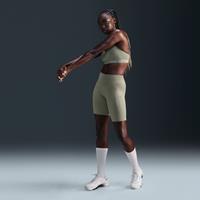 Nike One Women's High-Waisted 20.5cm (approx.) Biker Shorts with Pockets - Green - Polyester/Elastane