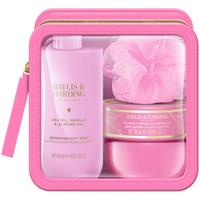Baylis & Harding Jojoba, Vanilla & Almond Oil gift set for travelling