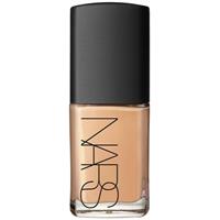NARS Sheer Glow Foundation hydrating foundation shade STROMBOLI 30 ml