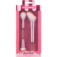 Real Techniques Sweet Tooth Sugar Glaze brush set for the face