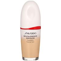 Shiseido Revitalessence Skin Glow Foundation light illuminating foundation SPF 30 shade Bamboo 30 ml