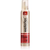 Wella Wellaflex Heat Protection styling mousse for heat hairstyling 200 ml