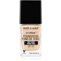 Wet n Wild Photo Focus mattifying liquid foundation shade Soft Ivory 30 ml