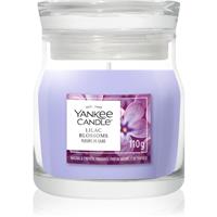 Yankee Candle Lilac Blossoms scented candle Signature 110 g