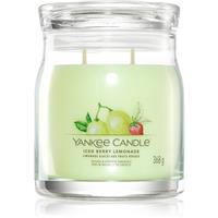 Yankee Candle Iced Berry Lemonade scented candle Signature 368 g