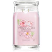 Yankee Candle Fresh Cut Roses scented candle Signature 567 g