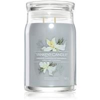 Yankee Candle Smoked Vanilla & Cashmere scented candle Signature 567 g