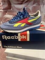 Reebok Retro Aztec II Turnschuhe Blau New With Tags