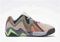 Reebok Kamikaze II Low It's a Man's World (Women's) Trainers