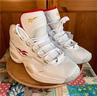 New with Tags Reebok Question Mid GX0230 Vintage Trainers White Size UK 7