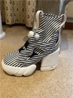 Reebok x Maison Margiela Tabi Insta Pump Fury White Black Size 36 Uk 6 Usa