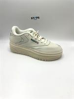 Reebok Beige Color Trainers Size 8 UK Brand New