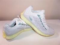 REEBOK ZIG KINETICA TRAINERS RUNNING SHOES SIZE 7 UK/40.5 EUR