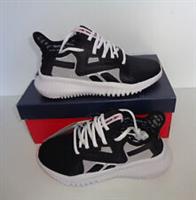 Reebok New Girls Junior Trainers School Casual Lace Up Shoes RRP £55 UK Size 3