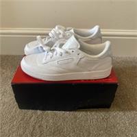 Reebok Club C 85 Womens Trainers. Box With No Lid. UK Size 7.5. White/Blue