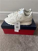 Reebok Classic Leather Womens Trainers. 100214062. UK Size 5.5. Cream
