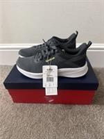 Reebok Runner Womens Trainers. 100208745. UK 5. BNIB Sneakers Grey