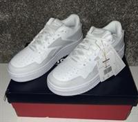 Reebok ATR Chill Junior White/Grey UK Size 5 New In Box