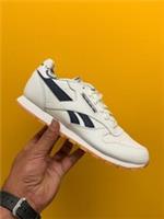 Reebok Classic Leather ( UK Size 5.5 EUR 38.5 ) White / Black