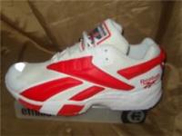MENS REEBOK CLASSIC INTERVAL TRAINERS SIZE 9 NEW IN BOX