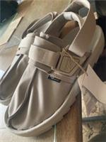Reebok Beatnik Sandals size 7, Taupe, new