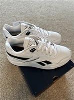 Reebok Kids BB 4000 II Trainers to include 1x Black/White, UK 4