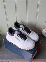 Reebok Club C megacourt unisex leather trainers size 5( EU 37.5). Brand new