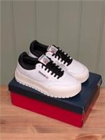 Reebok Club C megacourt unisex leather trainers size 7.5( EU 41). Brand new