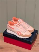 Genuine- Reebok Glide women's/girls' leather trainers size 3.5( EU 36). BNIB