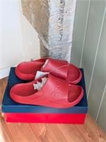 Reebok unisex slides size 7( EU 40.5). Brand New