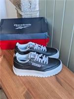 Reebok Club C Megacourt unisex leather trainers size 3.5( EU 35). Brand New
