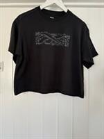 REEBOK LADIES BLACK GRAPHIC MODSAFARI T-SHIRT UK SIZE XS BNWT - XS Regular