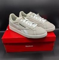 Reebok Club C Grounds Beige/White Suede Trainers Size uk 7 Bnwt
