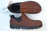 REEBOK BNIB Mens Running Shoes BEATNIK MOC Brown Suede UK 8 / EU 42