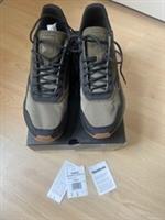 BNIB Reebok Maharishi X Classic Legacy AZ trainers - UK 9