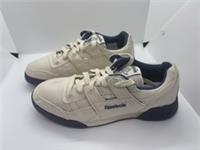 Original Reebok Canvas Trainers Work out plus Uk Size 6.5. !!