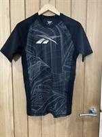 Reebok Compression Printed Short Sleeve Black T-Shirt Size Medium Brand New #E10 - M Regular