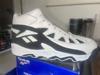 Reebok Juniors Vintage Swingman Mid 4.5