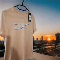 Reebok Vector Graphic T Shirt Ladies Sizes Small And Medium