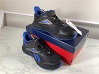 Reebok Road Supreme 4.0 Alt Trainers Kids Size UK 2 Brand New