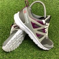 BNWOB Ladies Reebok Run Supreme Grey / Red Trainers Size UK 4 New! (D03)