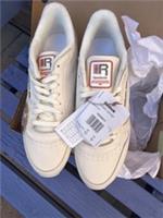 Classic Reebok Unisex Trainers Size 9.5 UK Male Brand New In Box