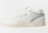 UK size 5.5 - reebok classic act COMFY trainers off white colour LEATHER