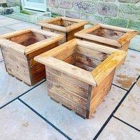 Charles Taylor 4pc Regular Planter Set