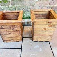 Charles Taylor 2pc Large Windsor Planter Set