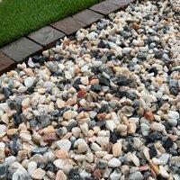 Mainland Aggregates 20mm Flamingo Chippings, Multi
