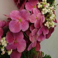 Leaf 40Cm Artificial Pink Floral Blossom Wreath Natural Look, Green